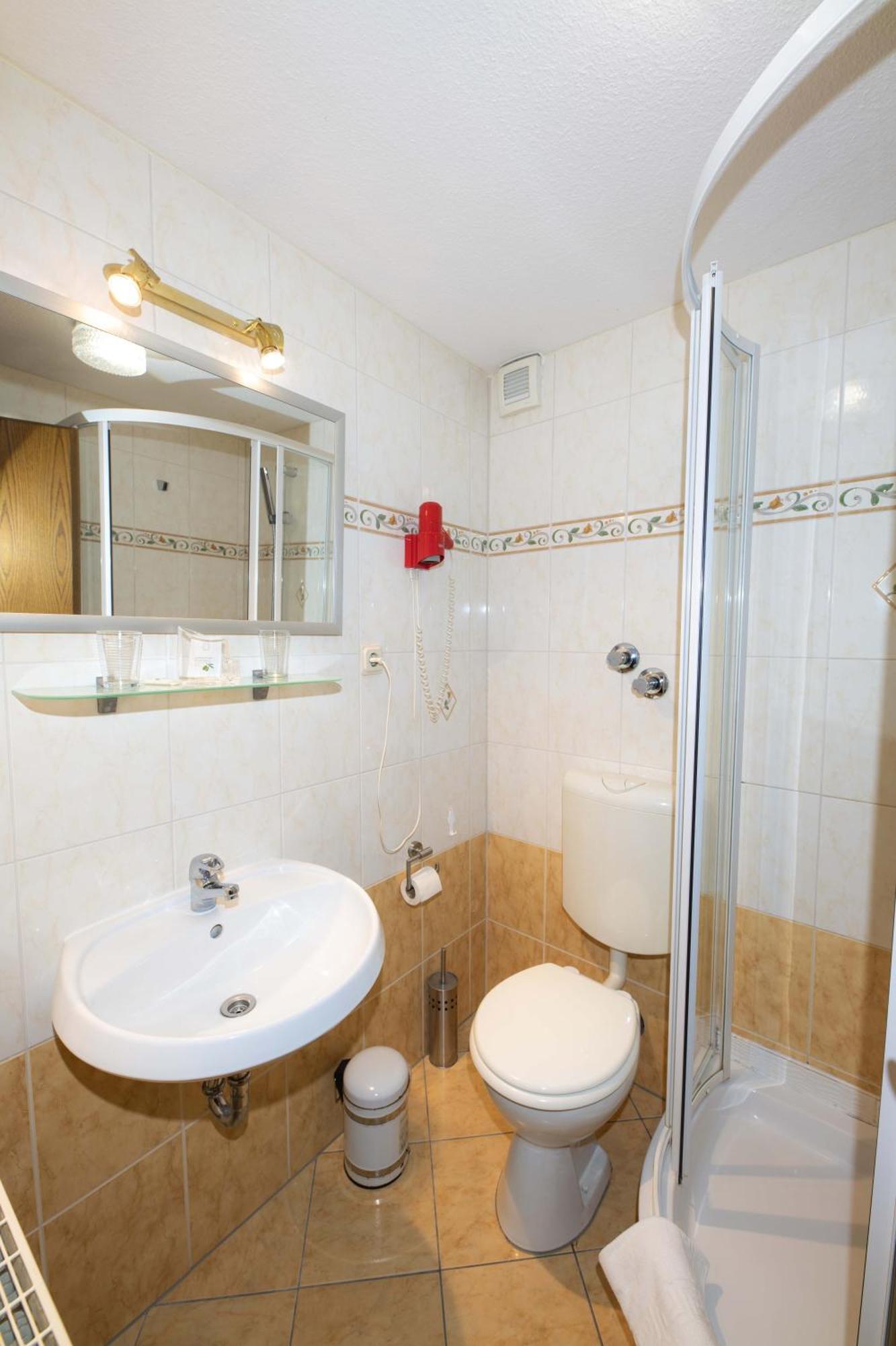 Hotel Am Rathaus Menden Zewnętrze zdjęcie