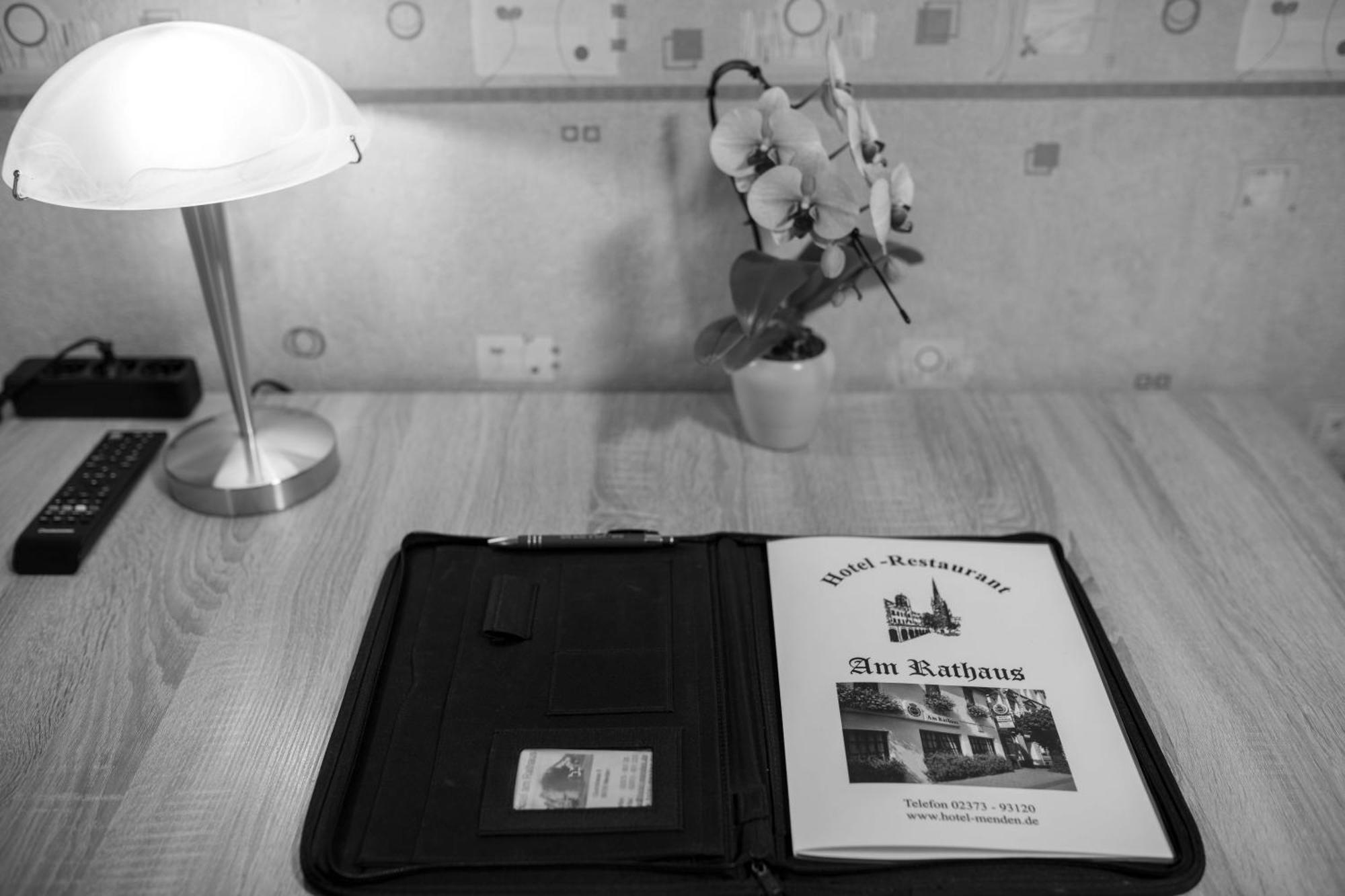 Hotel Am Rathaus Menden Zewnętrze zdjęcie